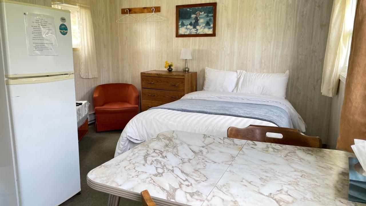 Rachel'S Motel And Cottages Surrey Ngoại thất bức ảnh