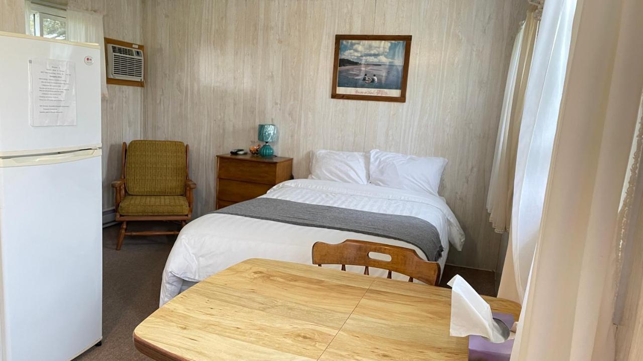 Rachel'S Motel And Cottages Surrey Ngoại thất bức ảnh